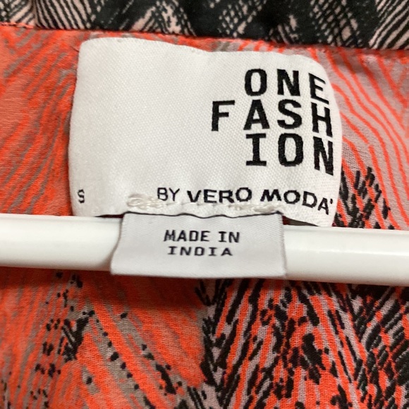 Vera Moda kimono / cover ups - Picture 3 of 4